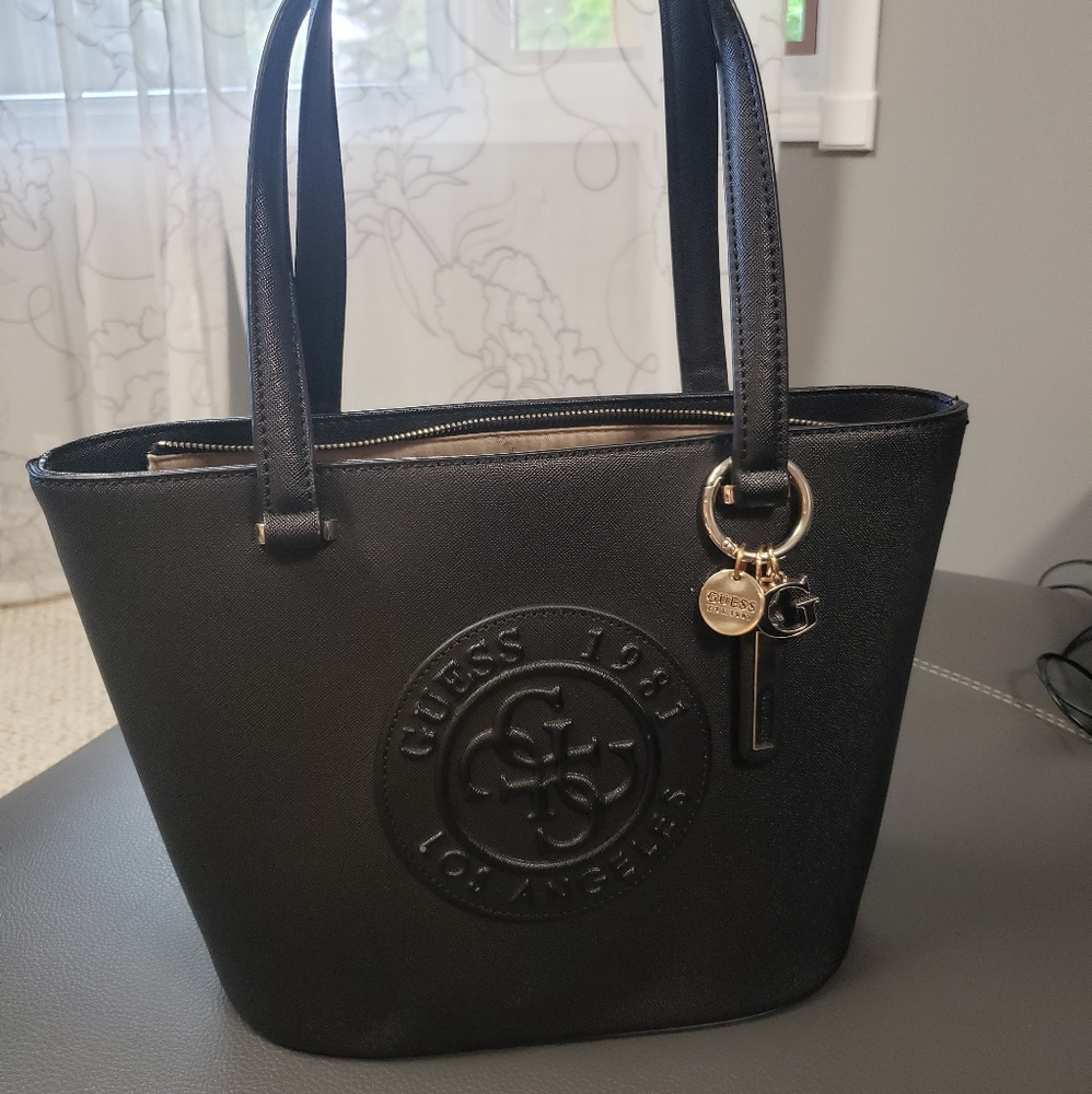 Authentic Guess Shoulder Bag